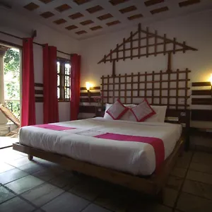 Hotel Ambadi **