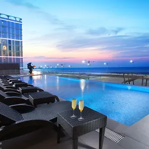 ホテル Whistlelark