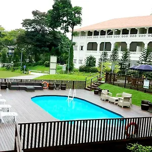 Hotel Raintr33 ****