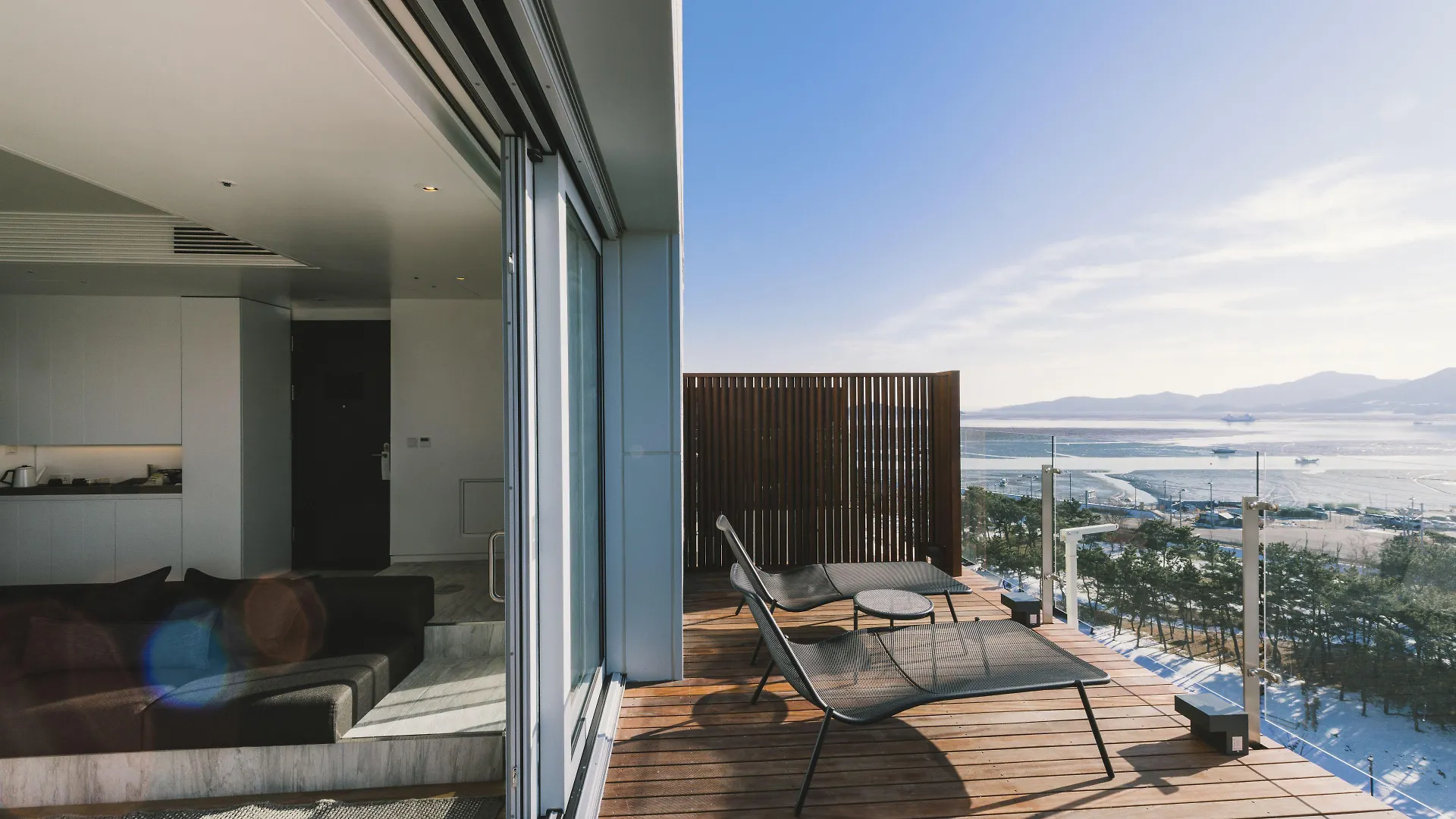 Nest Hotel Incheon 5*,