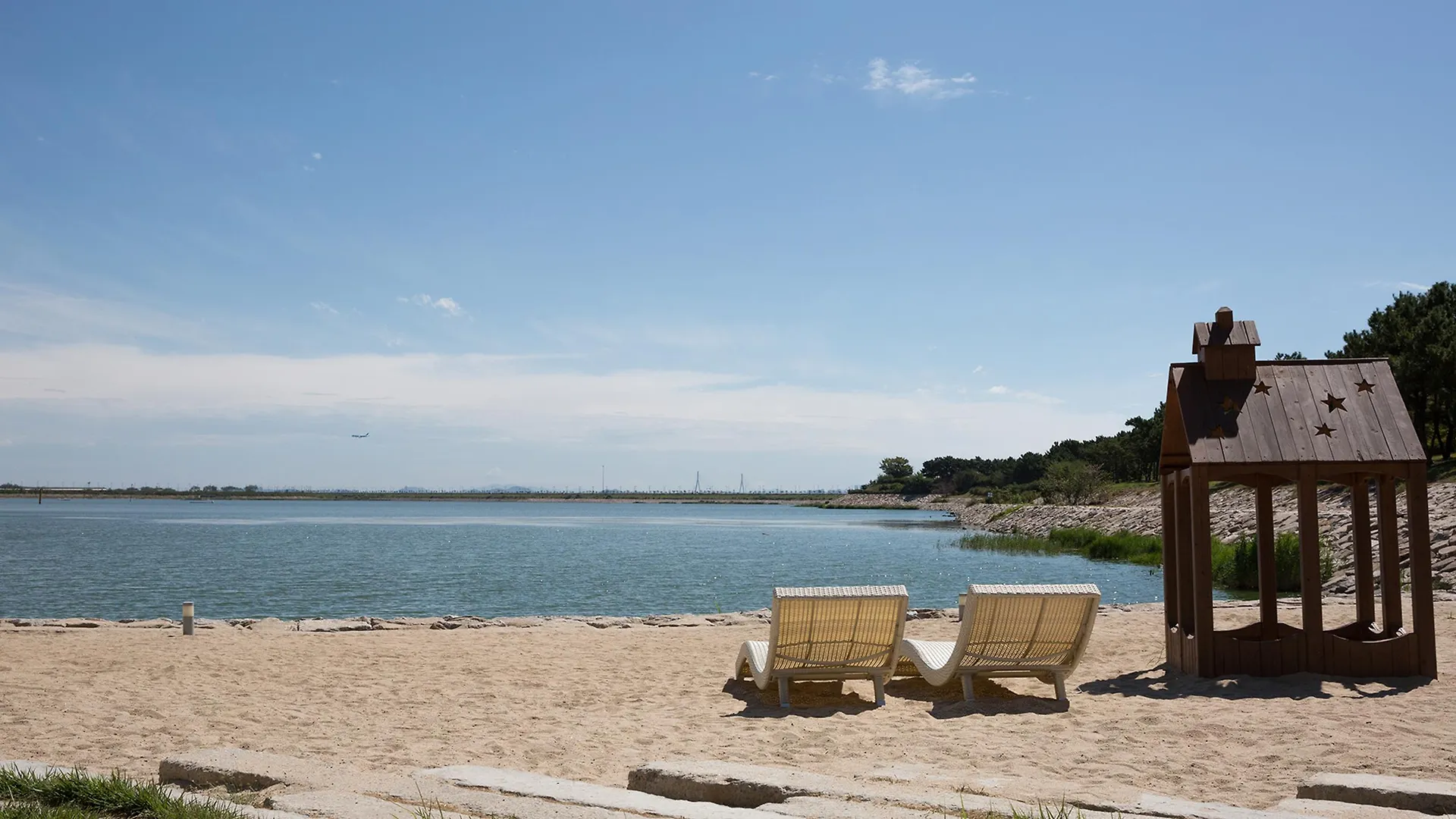 Nest Hotel Inczhon